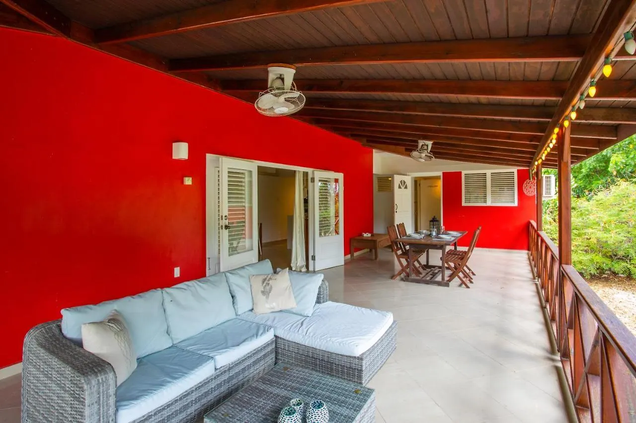 Дом отдыха Villa Bougainville Виллемстад