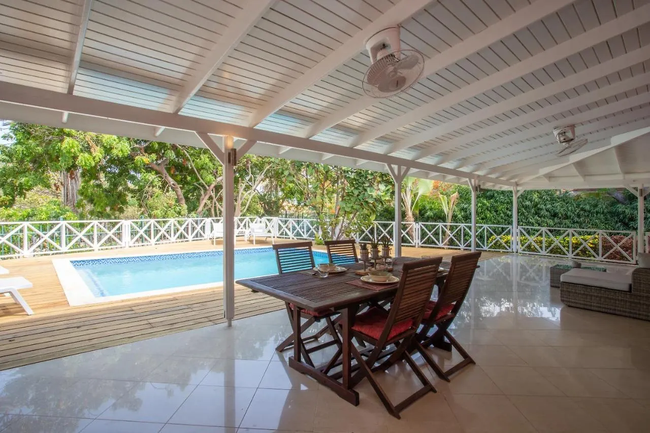 Villa Bougainville Willemstad Tatil Evi